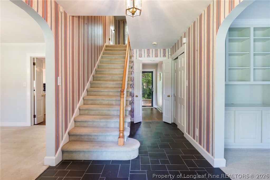 209 W Prospect Avenue, Raeford, NC 28376 — photo 4