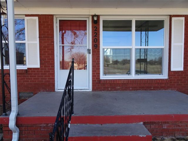 2209 Flannery Drive, Midwest City, OK 73110