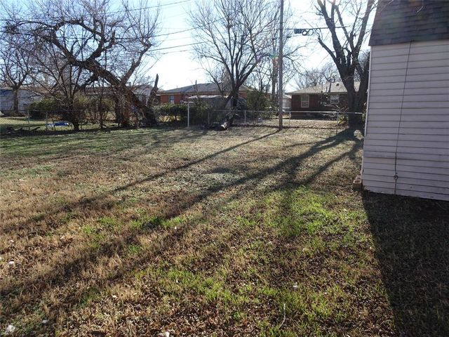 2209 Flannery Drive, Midwest City, OK 73110