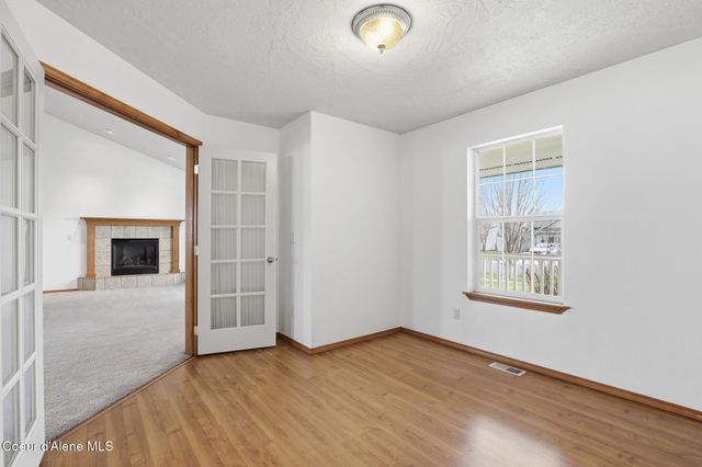 974 E Warm Springs Ave, Post Falls, ID 83854