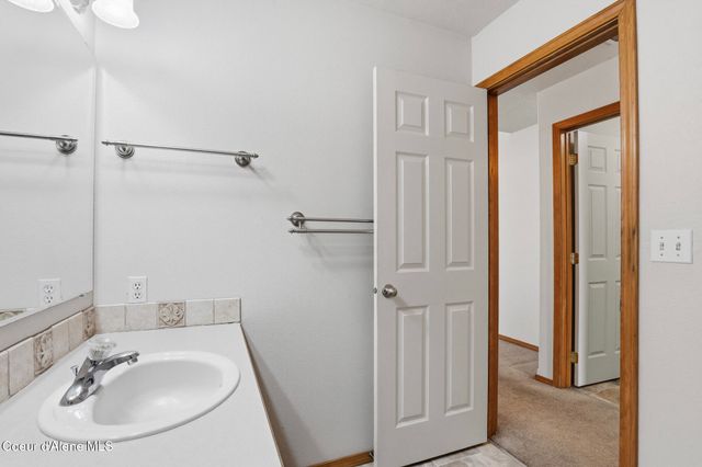 974 E Warm Springs Ave, Post Falls, ID 83854