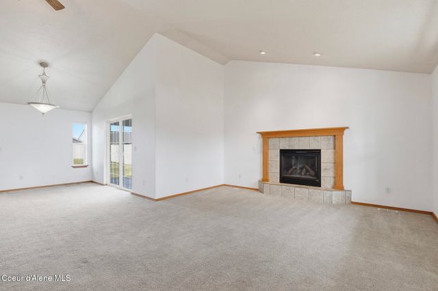 974 E Warm Springs Ave, Post Falls, ID 83854