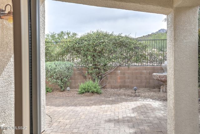 11336 N Flat Granite Drive, Oro Valley, AZ 85737