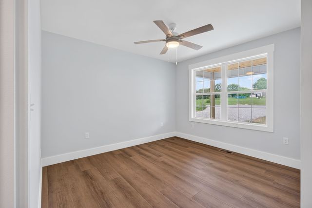 121 Oakley Estates Road, Allons, TN 38541