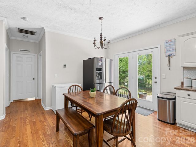8 Jackson Cove Road, Leicester, NC 28748