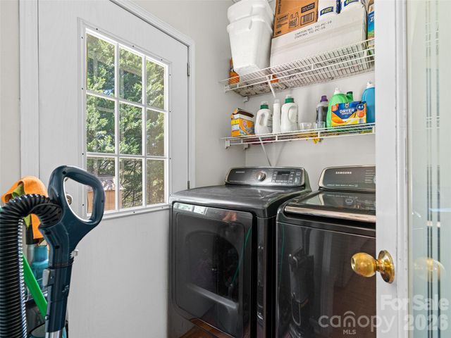 8 Jackson Cove Road, Leicester, NC 28748