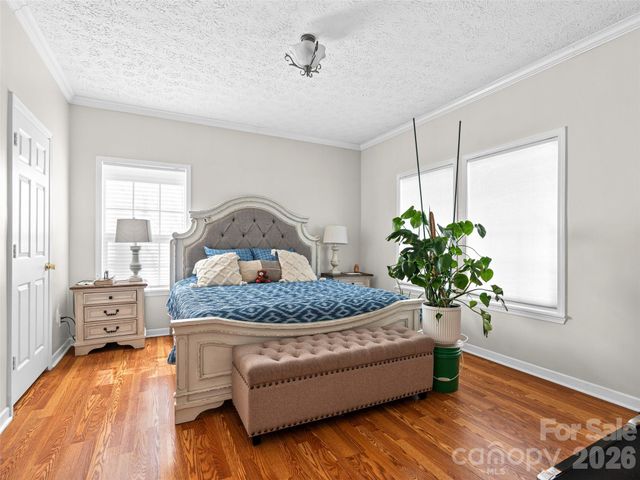8 Jackson Cove Road, Leicester, NC 28748