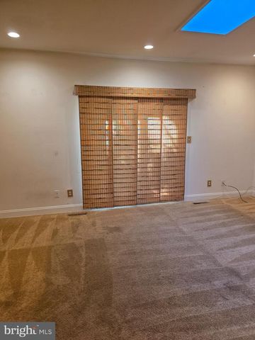 122 PAWNEE CT, Newark, DE 19702