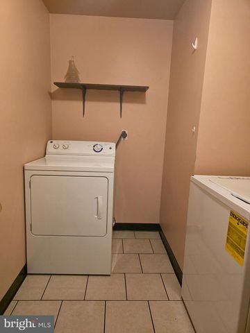 122 PAWNEE CT, Newark, DE 19702