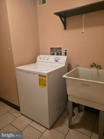 122 PAWNEE CT, Newark, DE 19702