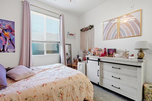325 Royal Gln 608, Escondido, CA 92025