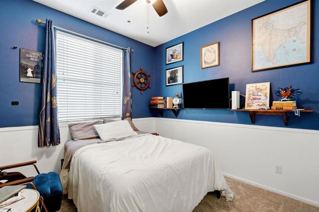 325 Royal Gln 608, Escondido, CA 92025