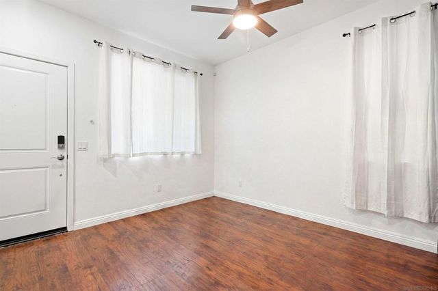 325 Royal Gln 608, Escondido, CA 92025