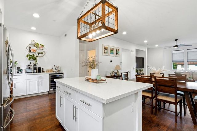 325 Royal Gln 608, Escondido, CA 92025