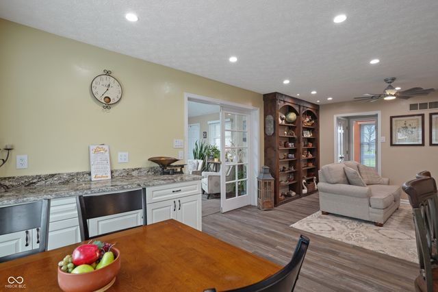 9523 E Southport Road, Indianapolis, IN 46259