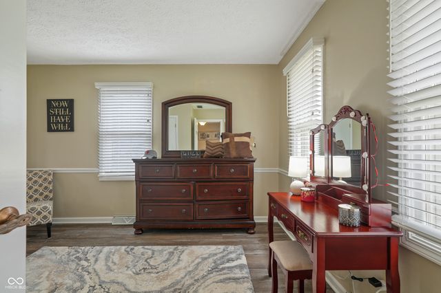 9523 E Southport Road, Indianapolis, IN 46259