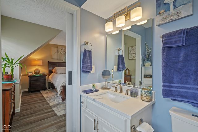 9523 E Southport Road, Indianapolis, IN 46259