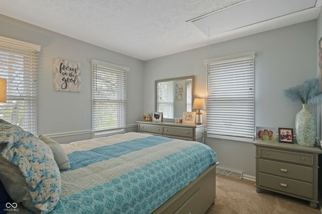 9523 E Southport Road, Indianapolis, IN 46259