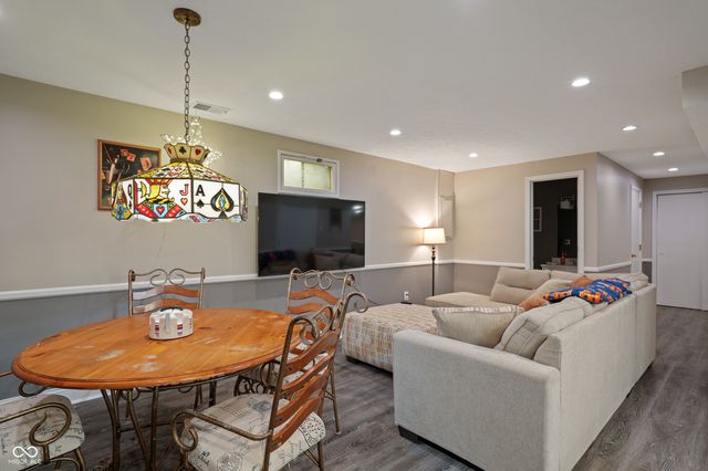 9523 E Southport Road, Indianapolis, IN 46259