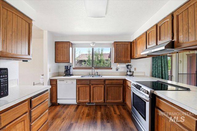 5085 S Council Bluff Way, Boise, ID 83716