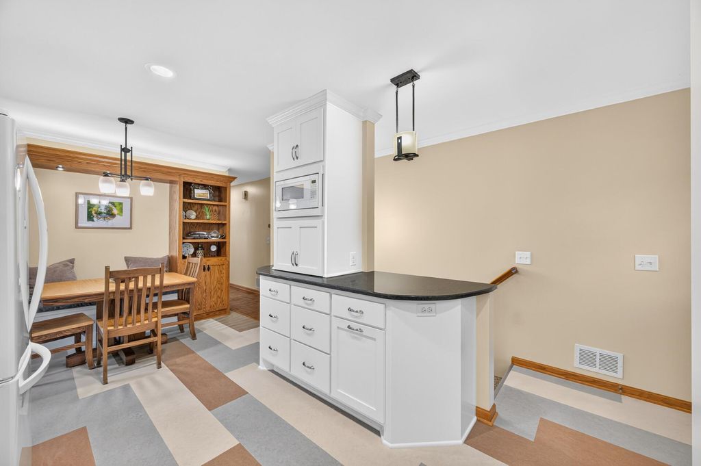 10243 100th Avenue N, Maple Grove, MN 55369 — photo 5