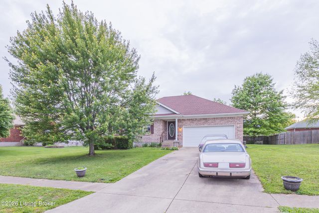 219 Forest Park Dr, Mt Washington, KY 40047