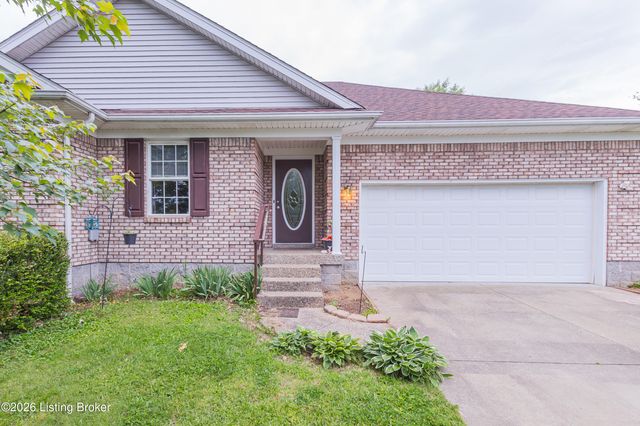 219 Forest Park Dr, Mt Washington, KY 40047