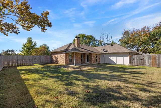 2101 Covered Wagon Drive, Plano, TX 75074
