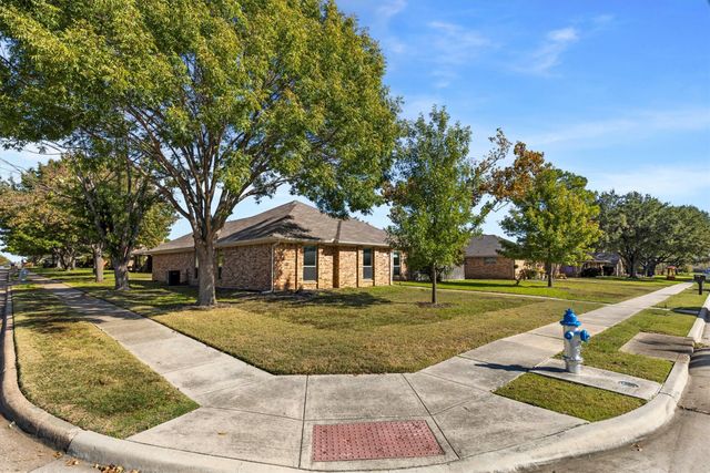 2101 Covered Wagon Drive, Plano, TX 75074