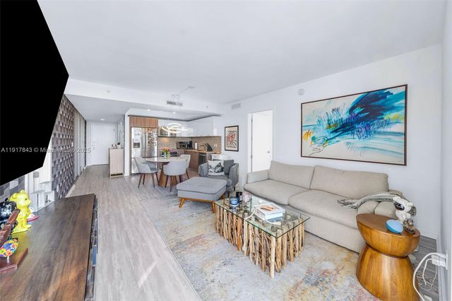 5252 NW 85th Ave 504, Doral, FL 33166