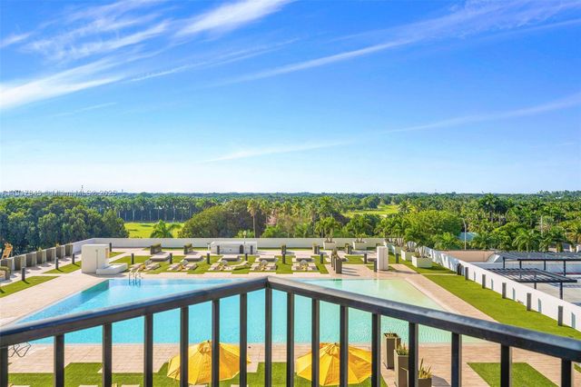 5252 NW 85th Ave 504, Doral, FL 33166