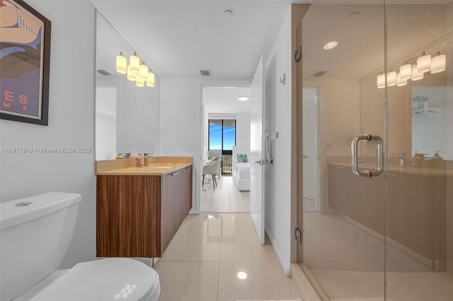 5252 NW 85th Ave 504, Doral, FL 33166