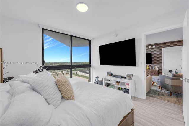 5252 NW 85th Ave 504, Doral, FL 33166