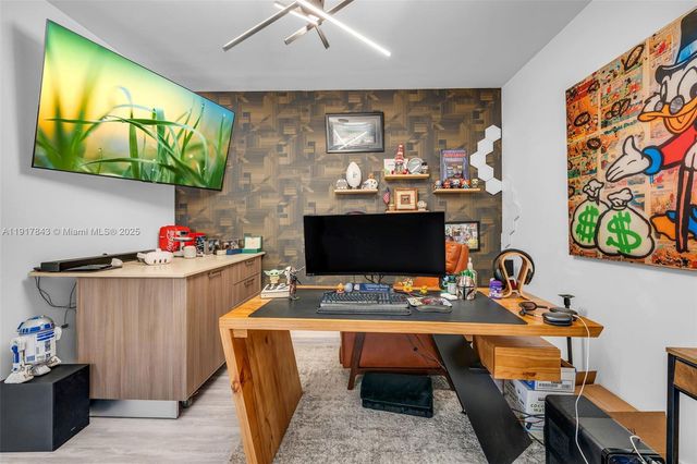 5252 NW 85th Ave 504, Doral, FL 33166