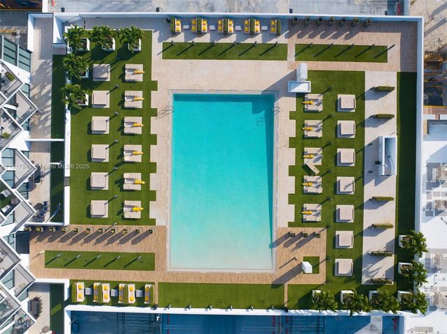 5252 NW 85th Ave 504, Doral, FL 33166