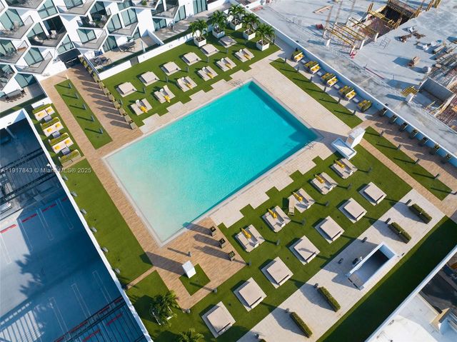 5252 NW 85th Ave 504, Doral, FL 33166