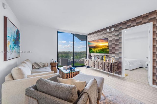 5252 NW 85th Ave 504, Doral, FL 33166