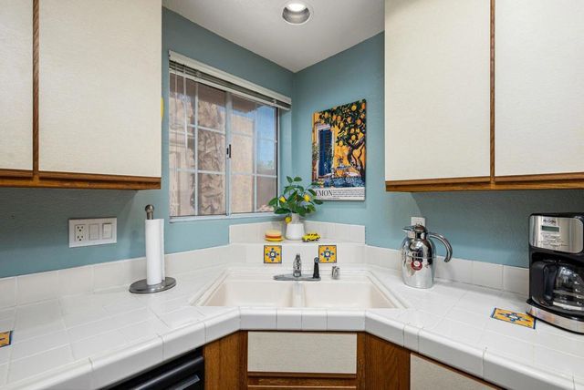 2700 Lawrence Crossley Road 22, Palm Springs, CA 92264