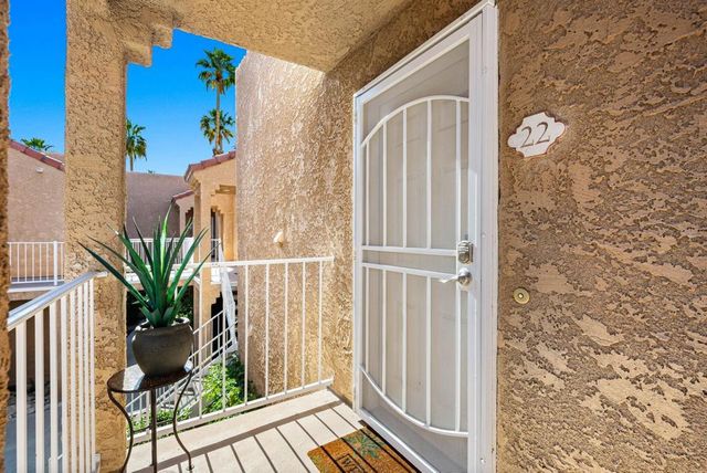2700 Lawrence Crossley Road 22, Palm Springs, CA 92264