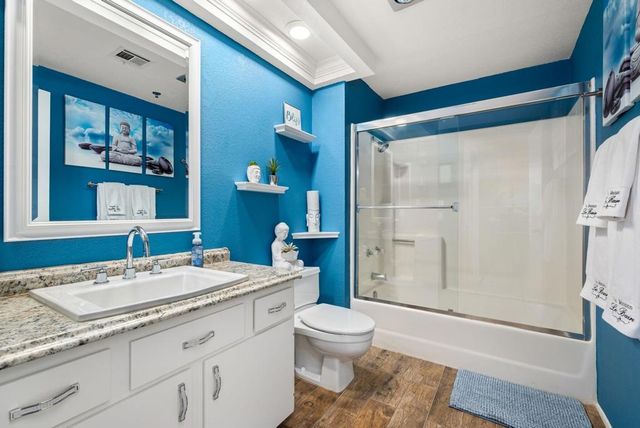 2700 Lawrence Crossley Road 22, Palm Springs, CA 92264