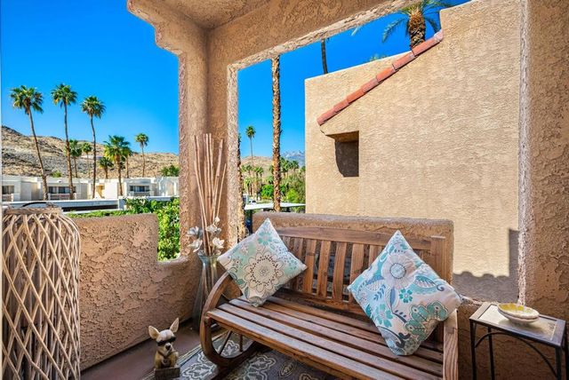 2700 Lawrence Crossley Road 22, Palm Springs, CA 92264