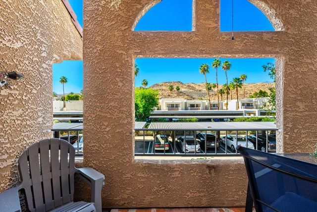 2700 Lawrence Crossley Road 22, Palm Springs, CA 92264