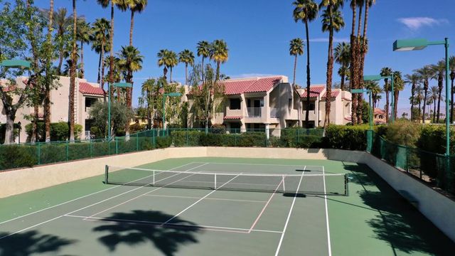 2700 Lawrence Crossley Road 22, Palm Springs, CA 92264