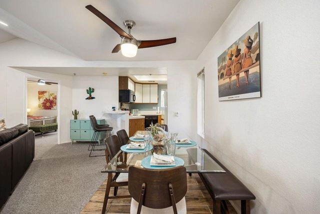 2700 Lawrence Crossley Road 22, Palm Springs, CA 92264