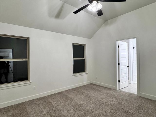 9312 NW 143rd Street, Yukon, OK 73099