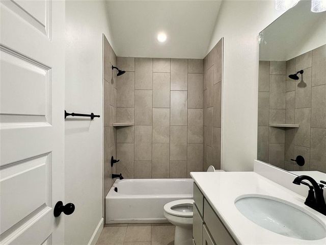 9312 NW 143rd Street, Yukon, OK 73099