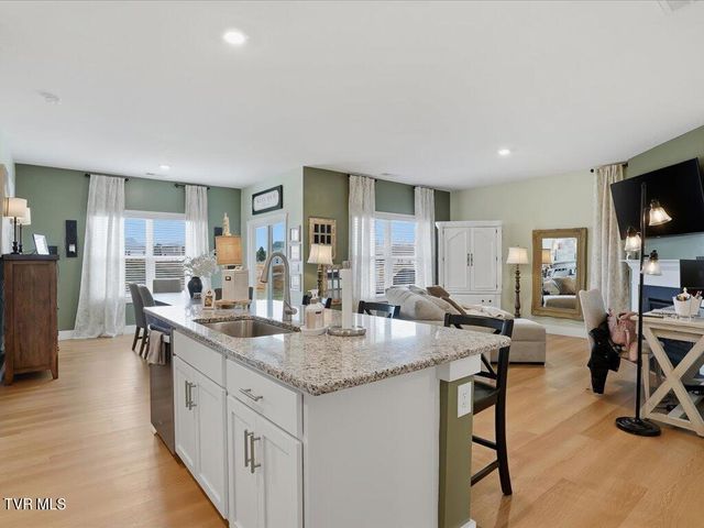 5128 Lost Creek Drive, Morristown, TN 37813