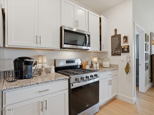 5128 Lost Creek Drive, Morristown, TN 37813