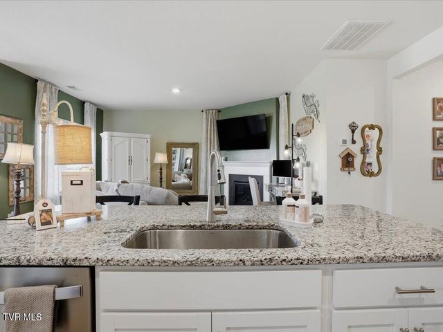 5128 Lost Creek Drive, Morristown, TN 37813