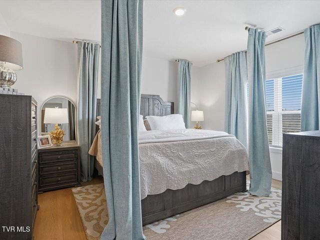 5128 Lost Creek Drive, Morristown, TN 37813